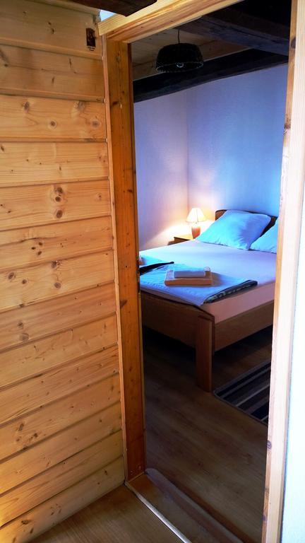 Rustic Home Mia Duga Resa Rum bild