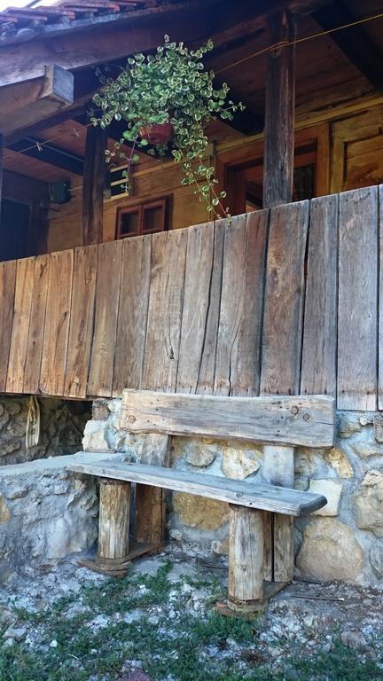 Rustic Home Mia Duga Resa Rum bild